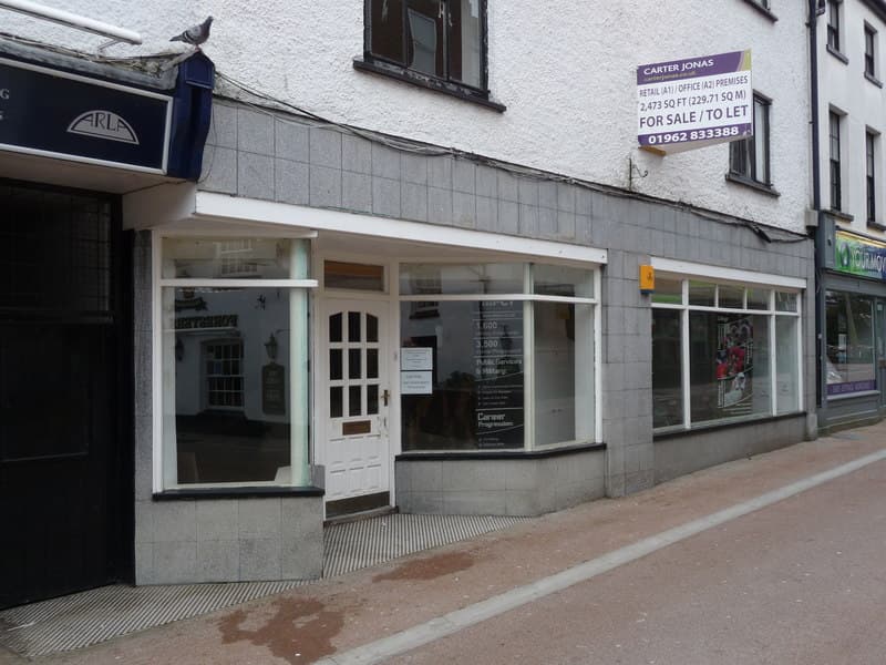 An empty estate agent's office on a high street in Andover, Hampshire